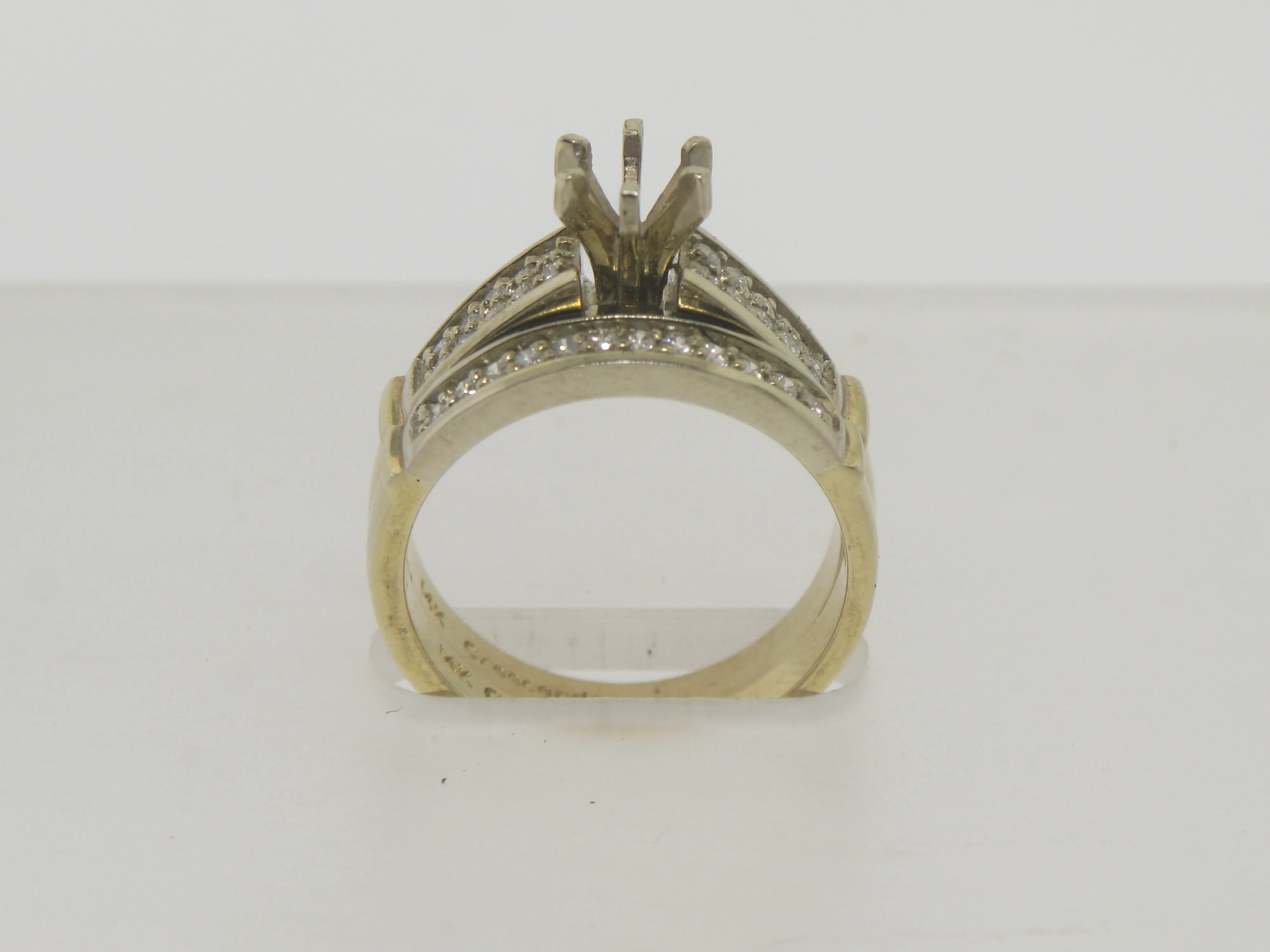 14k Yellow Gold Diamond Wedding Set Complimentary Mounting Size 6.75