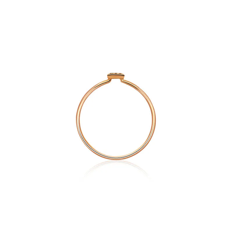 18k Gold Small Triangle Shape Pave Diamond Ring