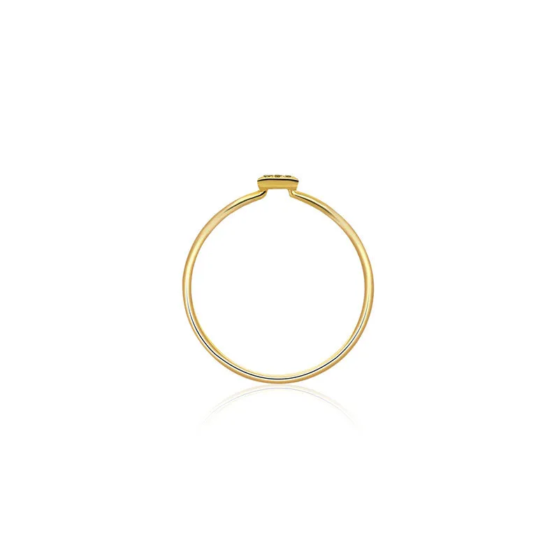 18k Gold Small Triangle Shape Pave Diamond Ring