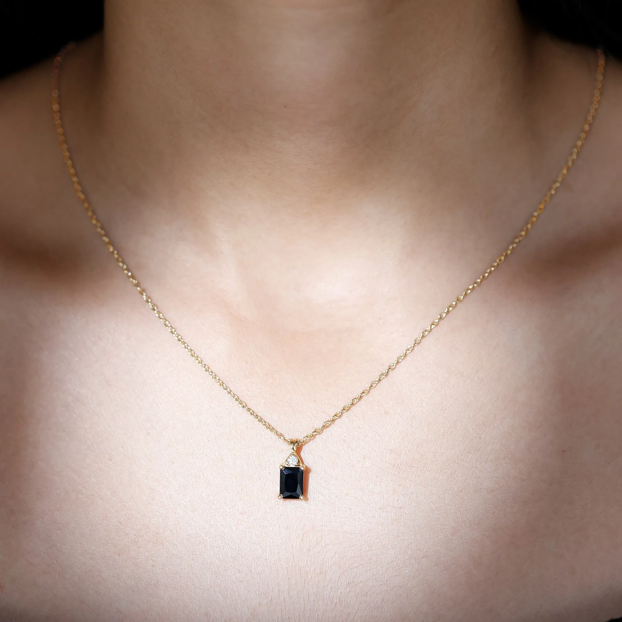 2 CT Simple Black Onyx Solitaire Pendant with Moissanite