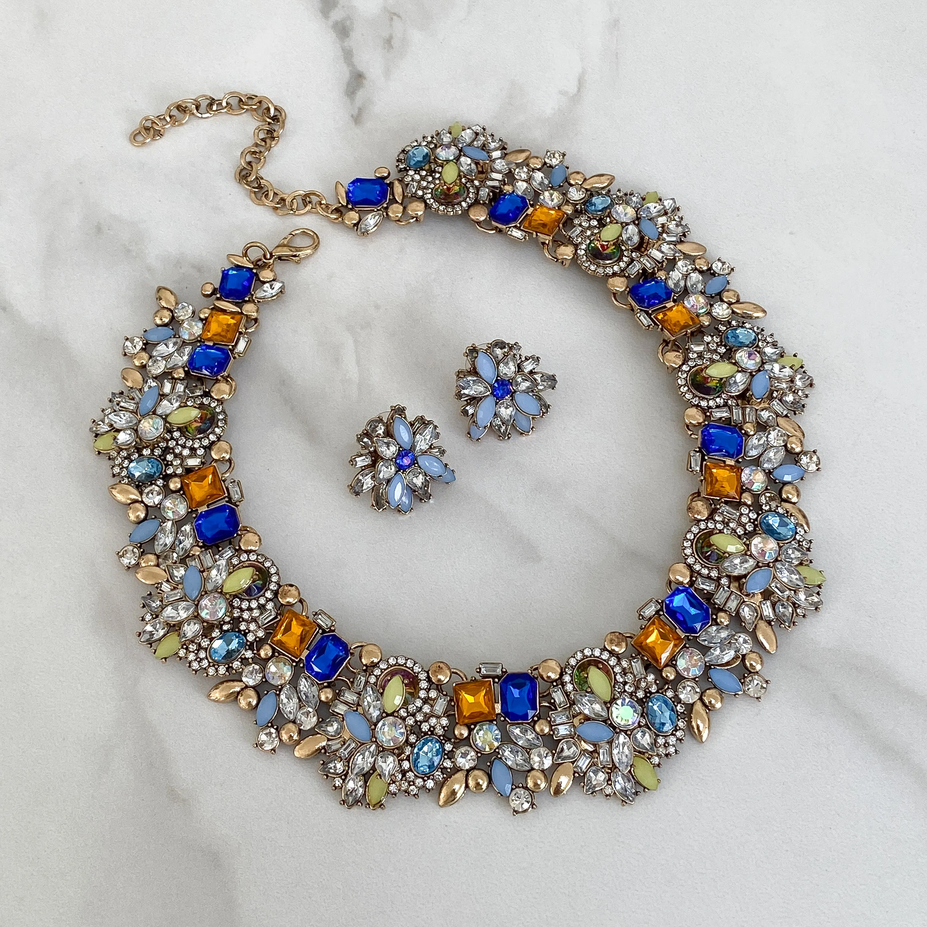 AVAANI Royal Blue & Multicoloured Necklace Set