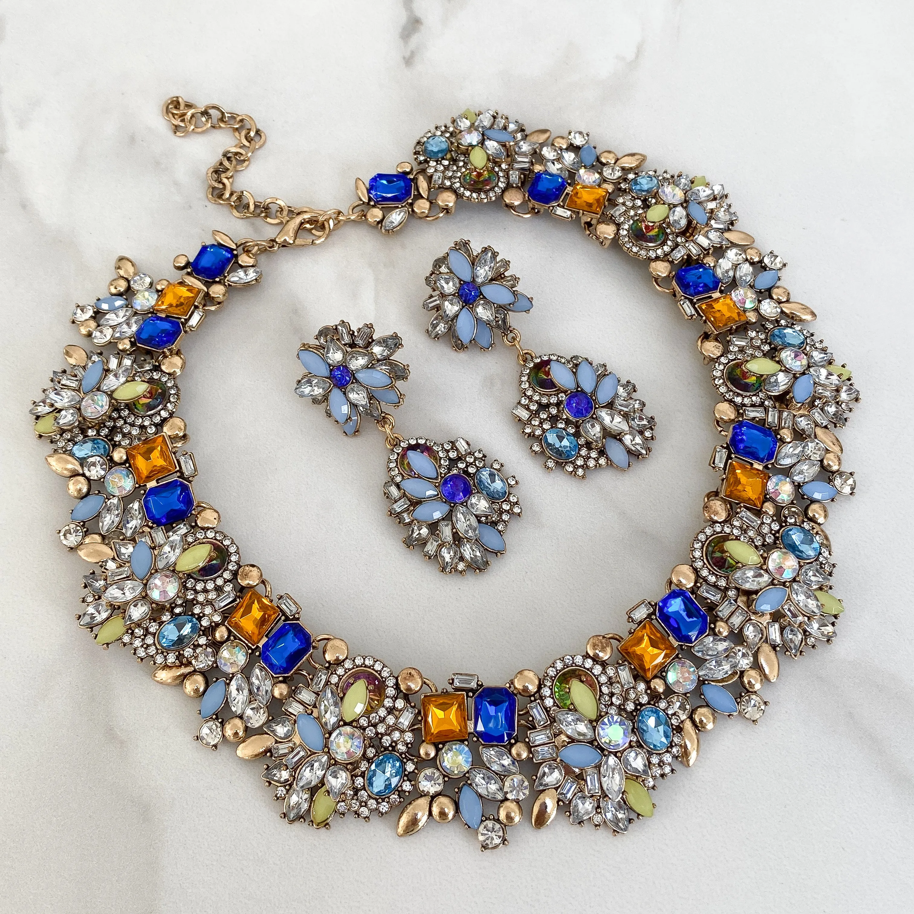 AVAANI Royal Blue & Multicoloured Necklace Set