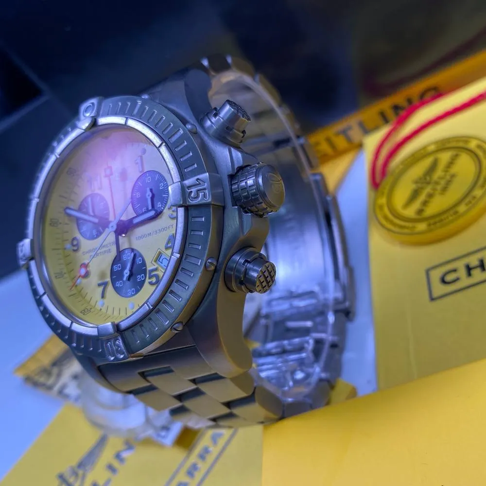 Breitling Chrono Avenger M1 E73360