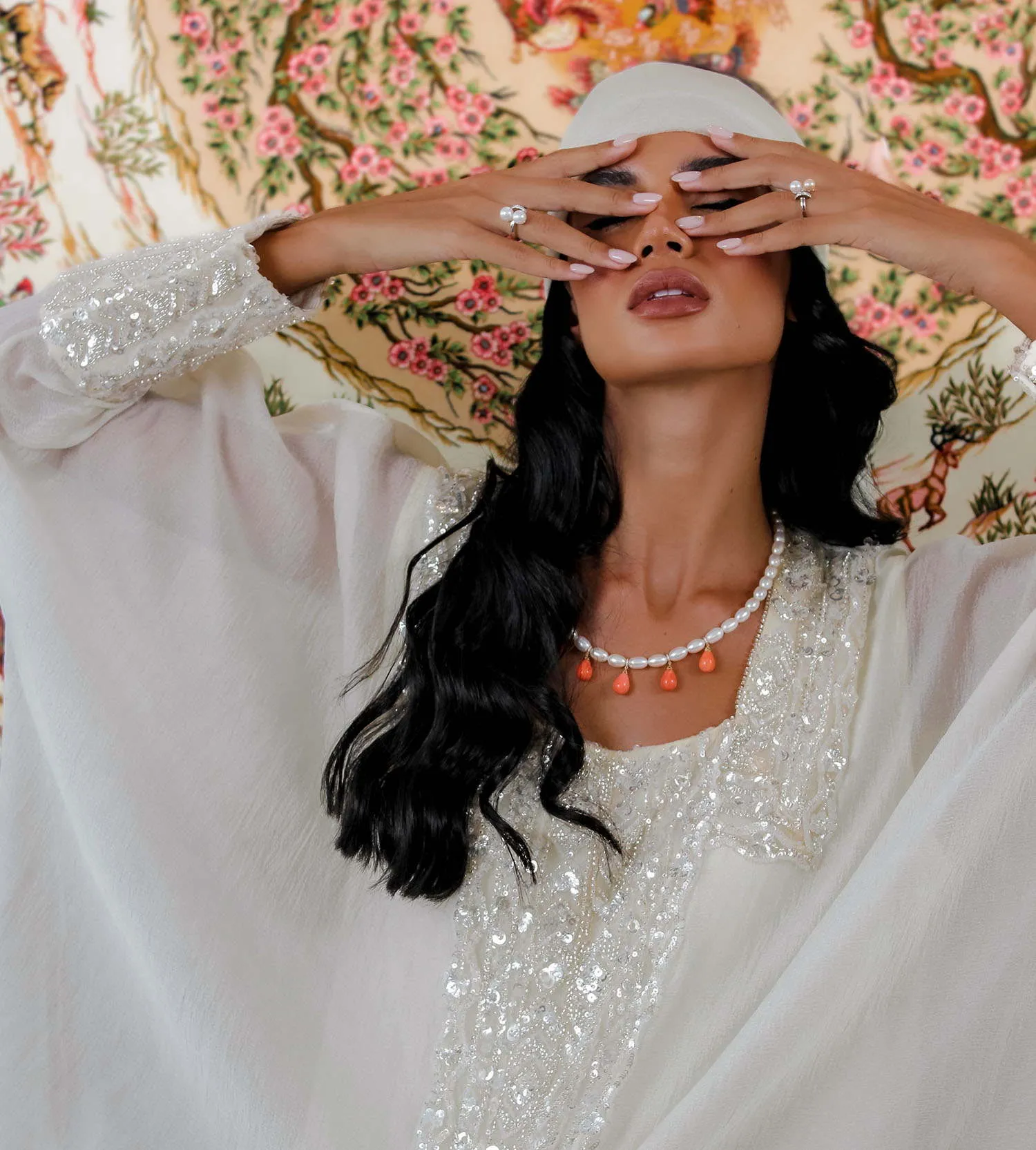Coral drops perlée necklace