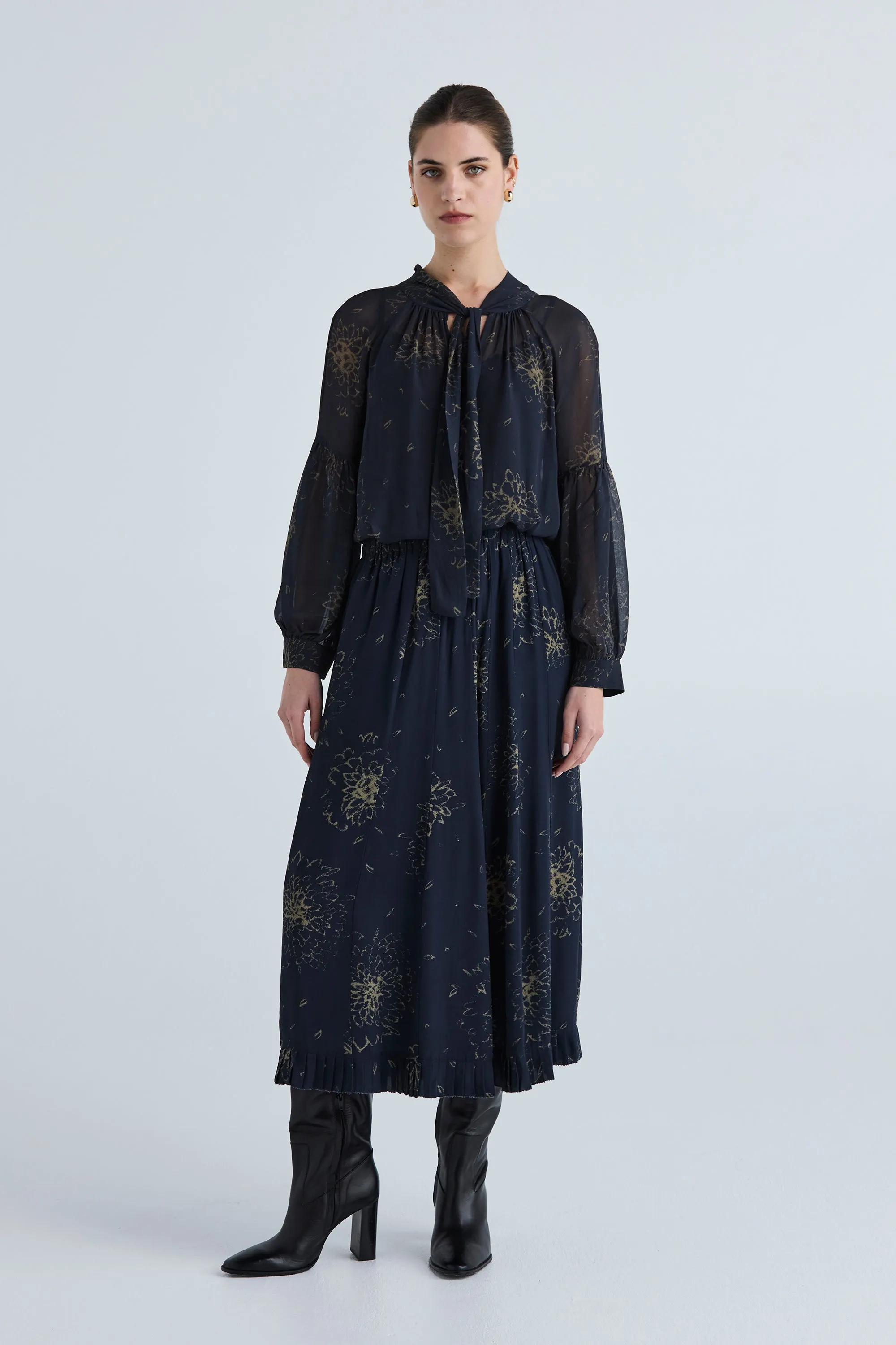 Crown Skirt