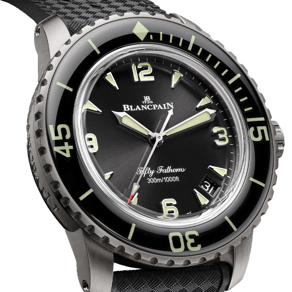 Fifty Fathoms Automatique Titanium 42mm - Black on Tropic Rubber Strap