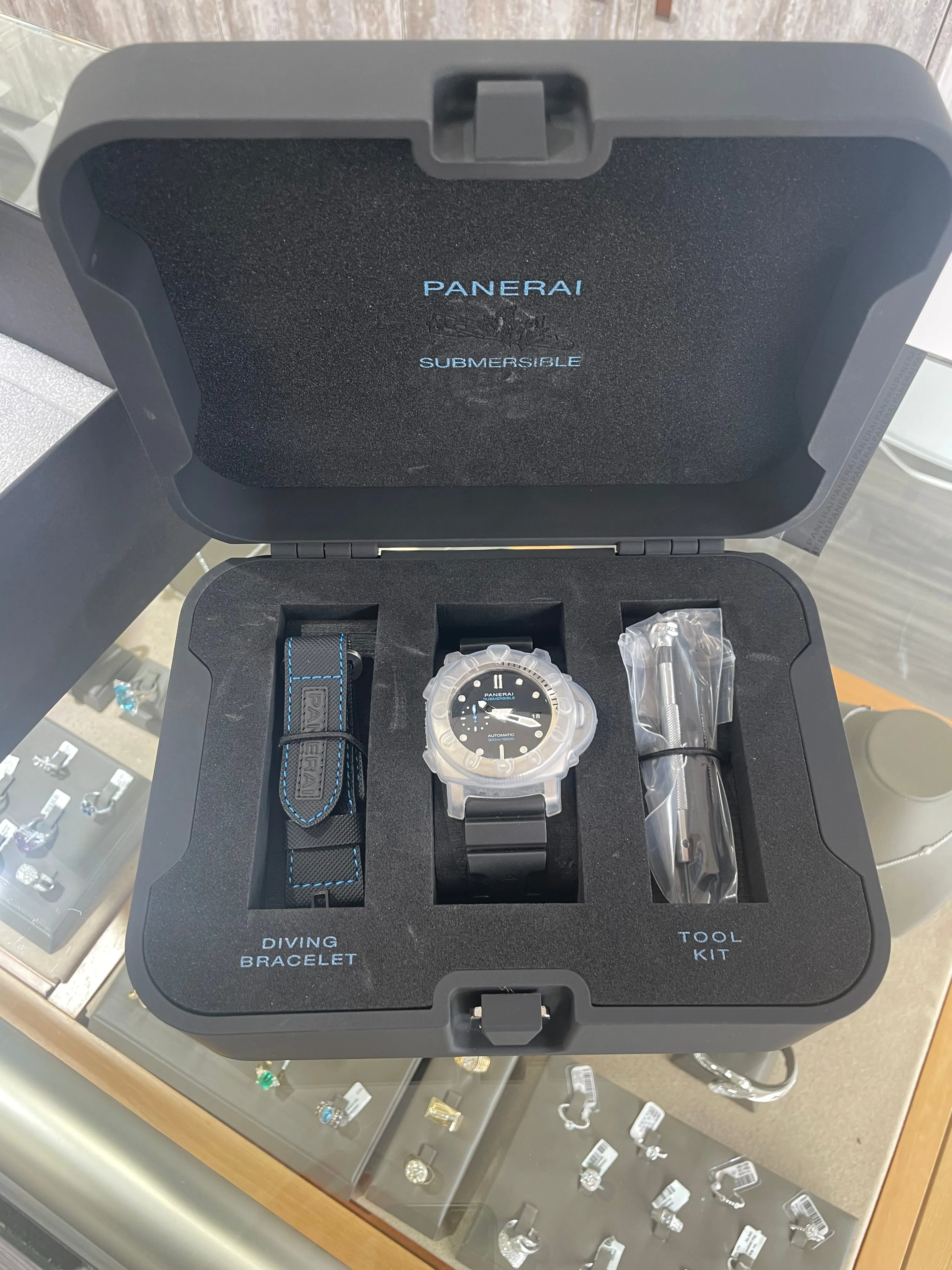 Panerai Luminor Submersible 47mm Automatic Titanium Pam1305 Unworn Box and Papers