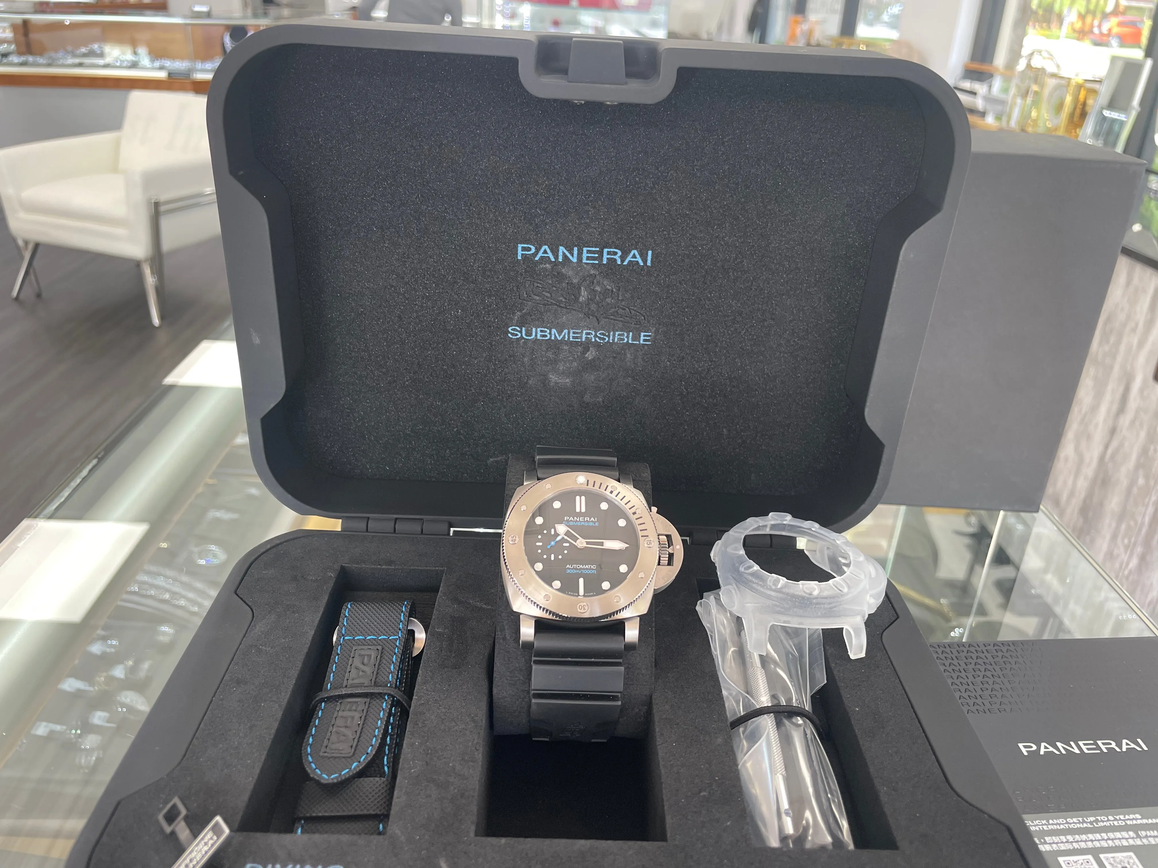 Panerai Luminor Submersible 47mm Automatic Titanium Pam1305 Unworn Box and Papers
