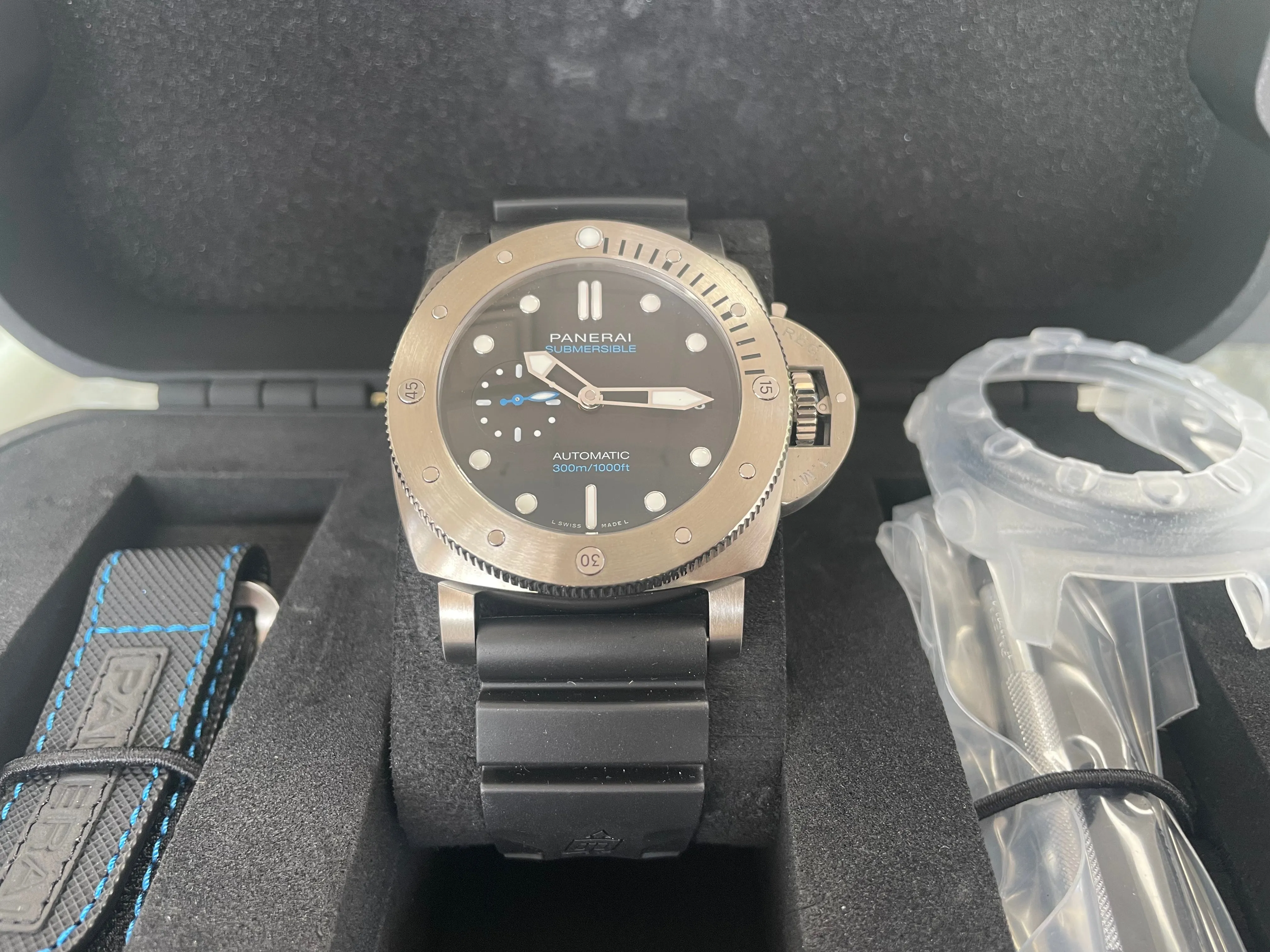 Panerai Luminor Submersible 47mm Automatic Titanium Pam1305 Unworn Box and Papers
