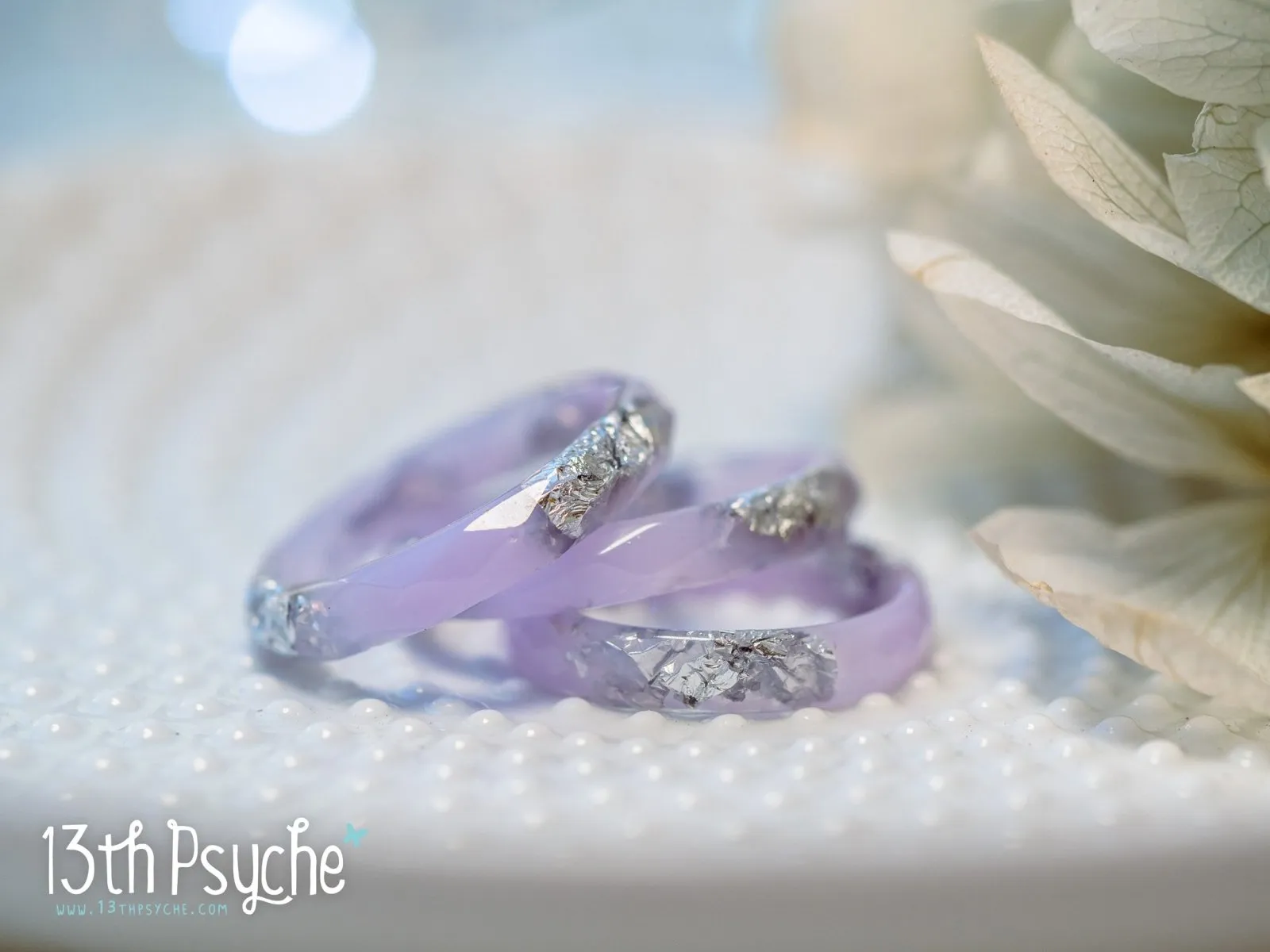 Pastel lilac faceted resin ring with silver flakes