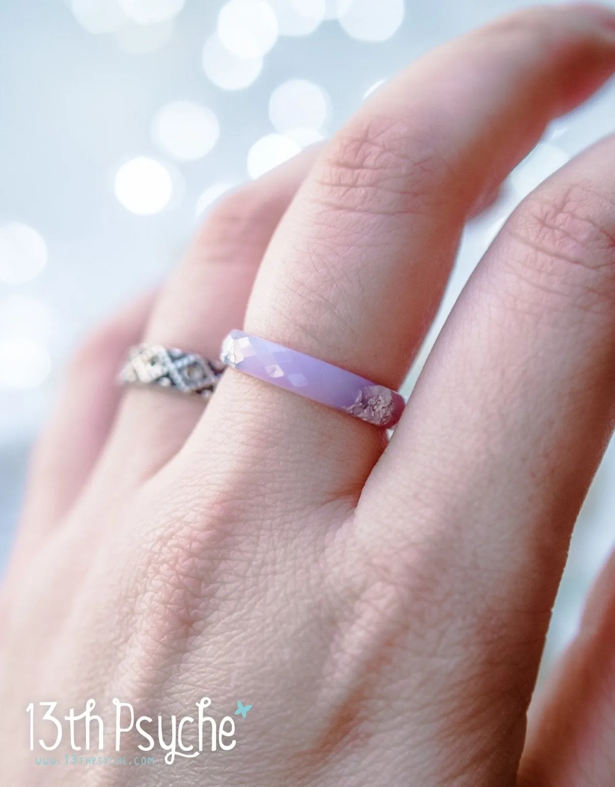 Pastel lilac faceted resin ring with silver flakes