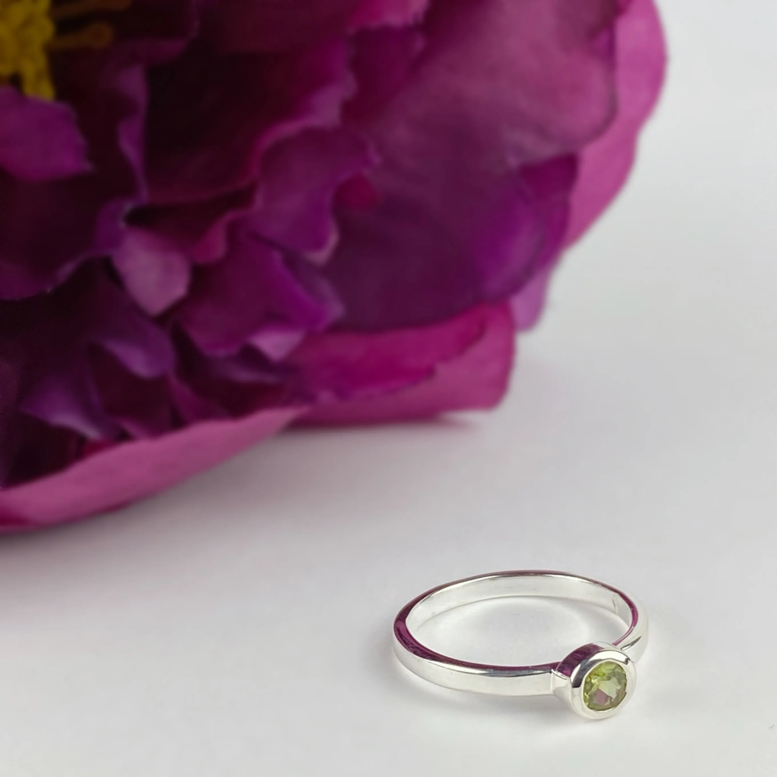 Peridot Dot Ring - VR741