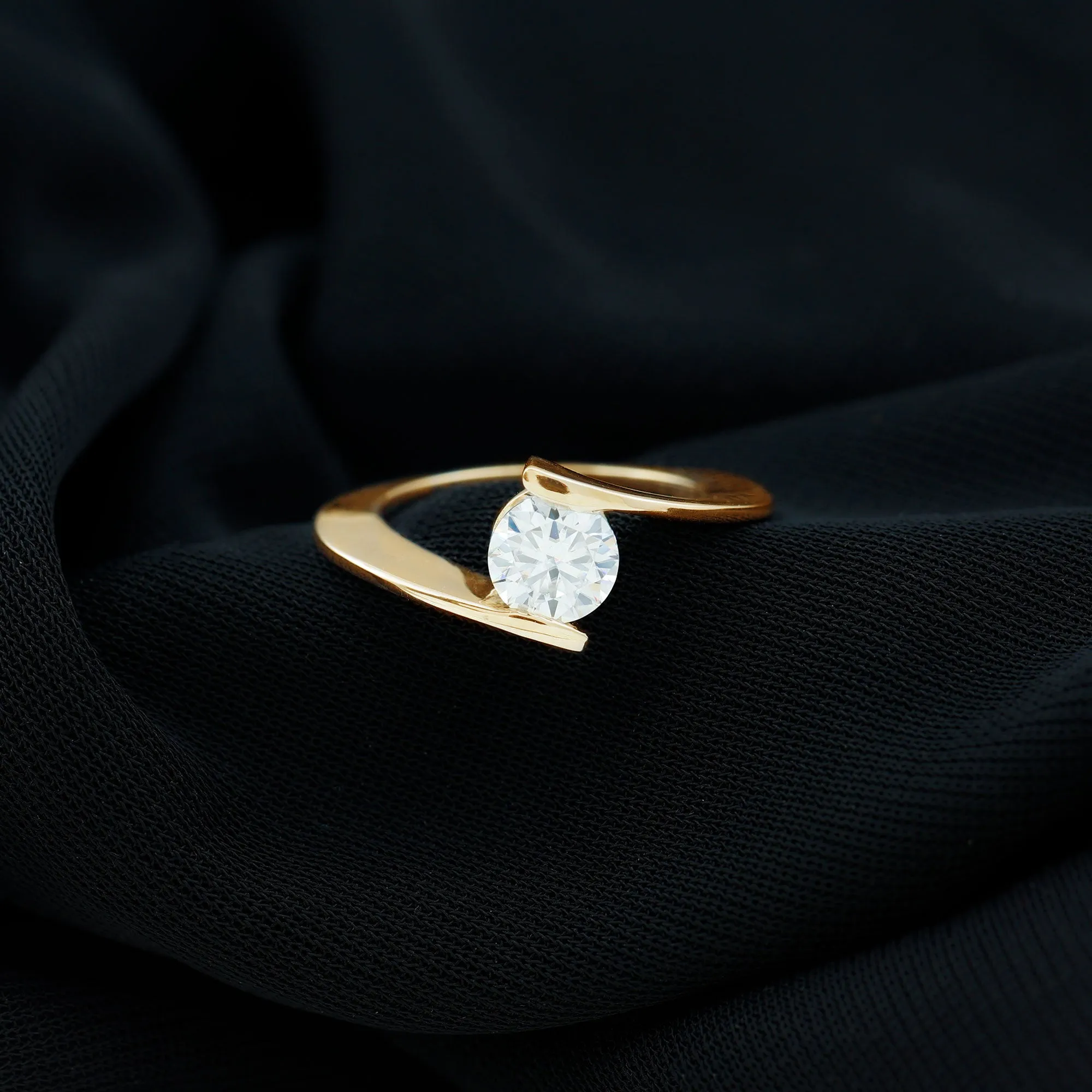 Round Shape Moissanite Solitaire Bypass Gold Ring