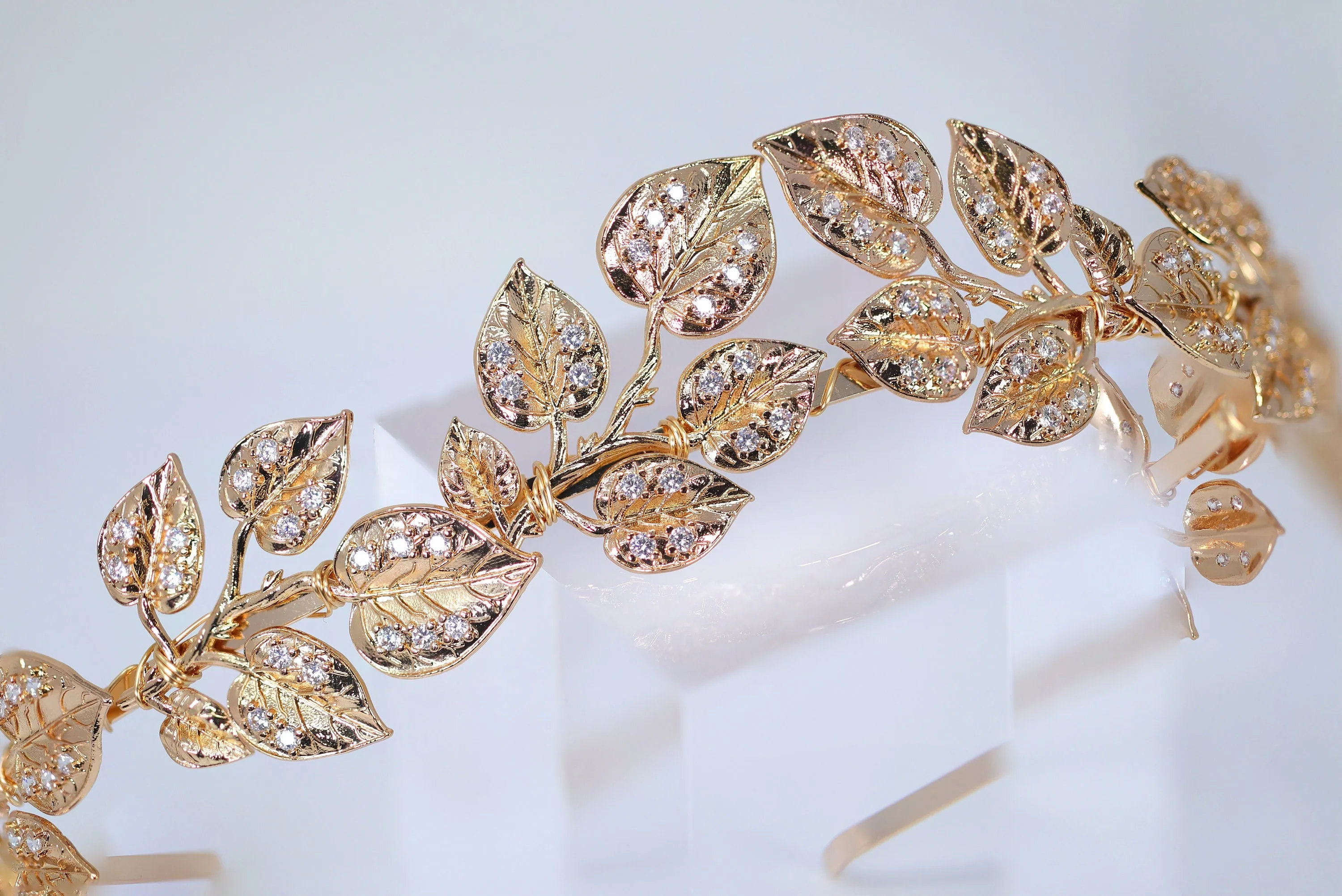 Swarovski Crystal Eternal Rose Vine Leaves Queen Tiara/Headband , Bridal Crown, Wedding Tiara, Pearl Crown.
