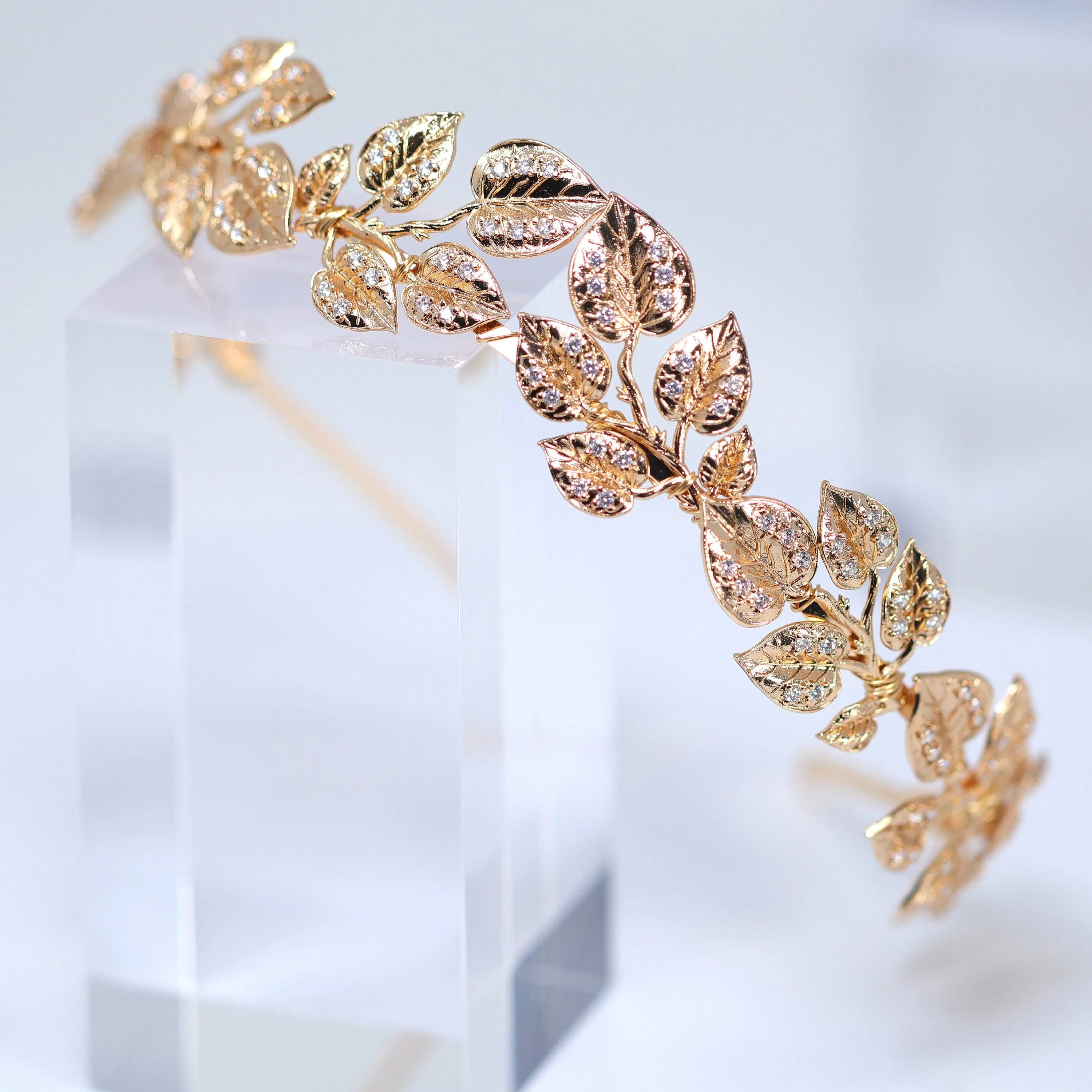 Swarovski Crystal Eternal Rose Vine Leaves Queen Tiara/Headband , Bridal Crown, Wedding Tiara, Pearl Crown.