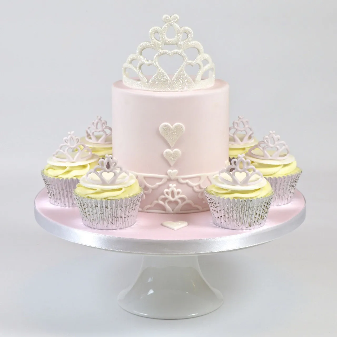 Tiara cutter set.
