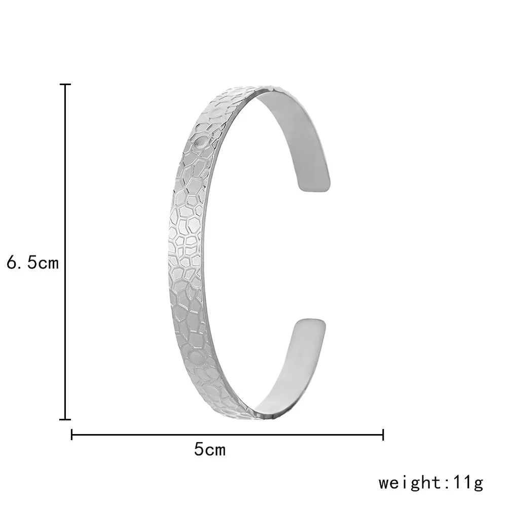 Titanium Steel Percussion Peak Nest Texture Bracelet