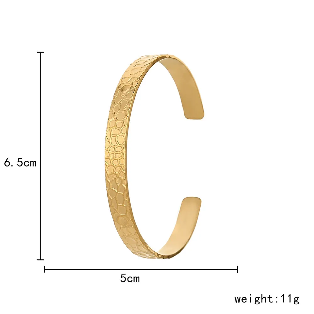 Titanium Steel Percussion Peak Nest Texture Bracelet